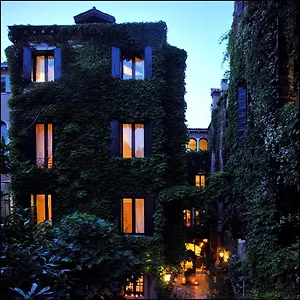 Flora Hotel Venise